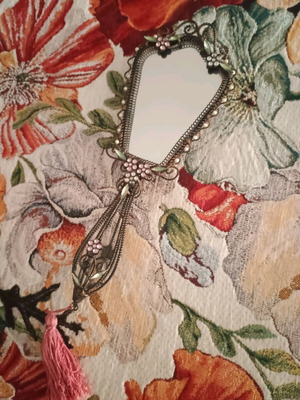 Mirror used, old and beautiful piece