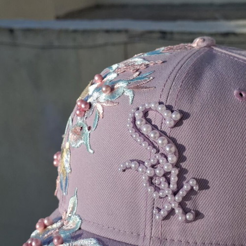 New Era 59FIFTY custom cap brand new, lilac with floral embroidery