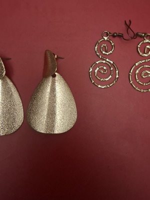 Earrings used, set of 2 pairs