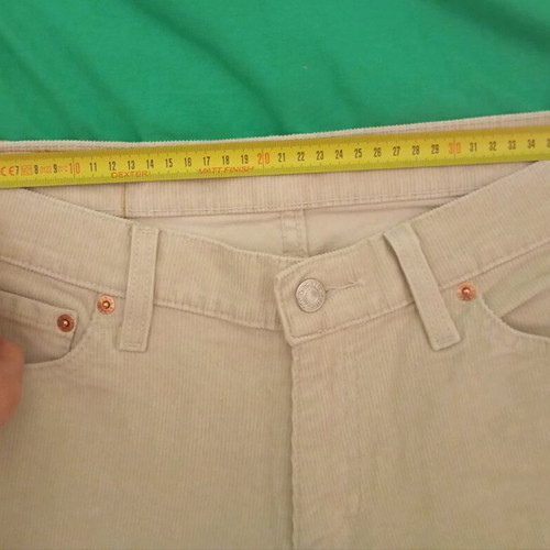 Levi's winter corduroy bell-bottom pants like new, beige, medium