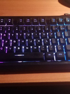 Zeroground KB-1800GUMS Aochi wired keyboard like new RGB