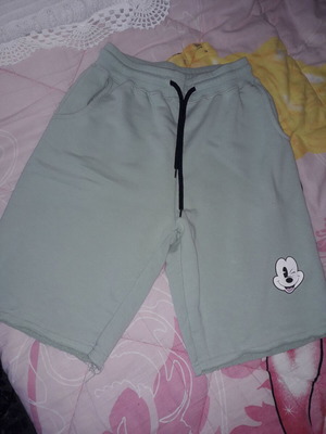 Unisex pistachio bermuda shorts like new Attitude with pockets and drawstring