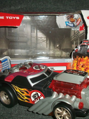 Dickie Toys Racing Daredevil Motorized Car like new with light and sound effects