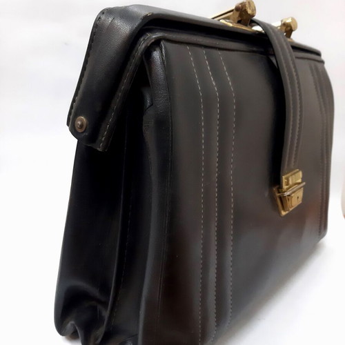 Original Doctor Bag from the 1950s in like new condition