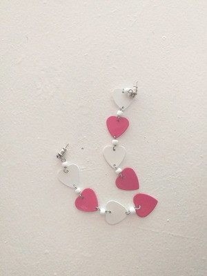 Heart earrings new, pink and white