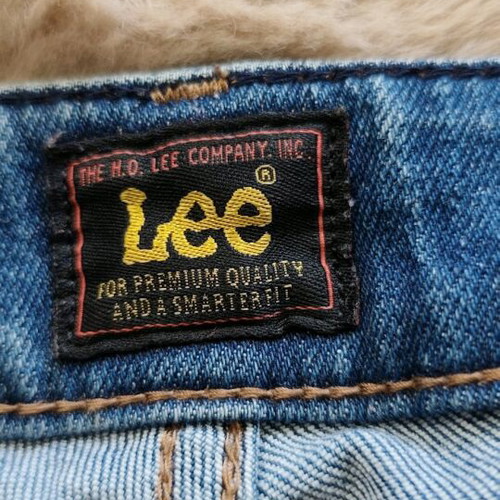 Lee jeans model S Scarlet like new, size W29 L31