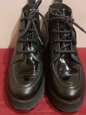 Women's boots new size 39 leather napa and patent combination