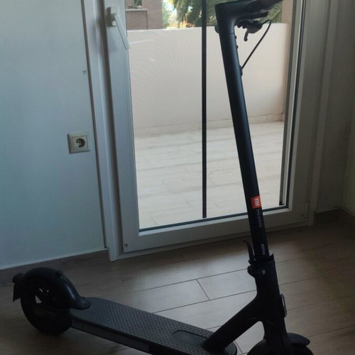 Mi Electric Scooter 1S like new