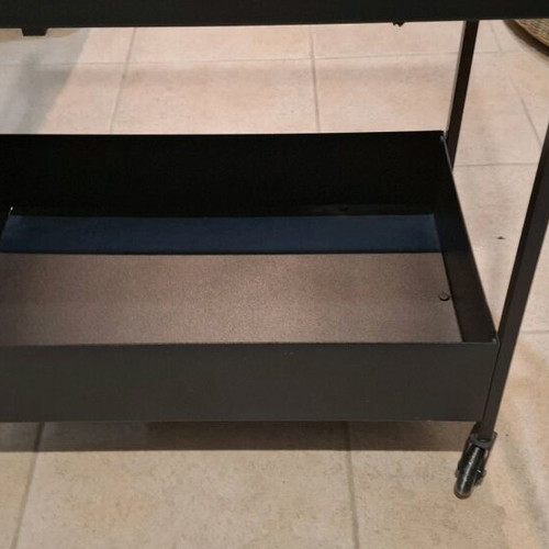 Rolling table like new, ideal for professional use