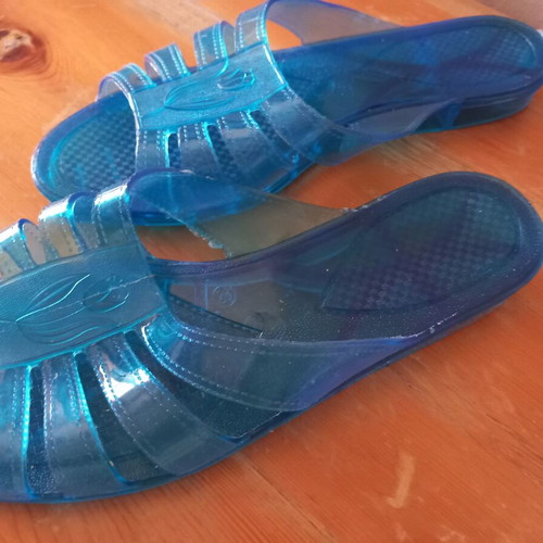 Buffalo women's plastic slippers new, sizes 38 and 39, blue