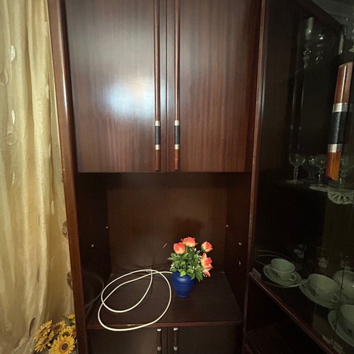 Two-piece brown living room unit like new
