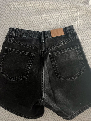 Zara black shorts size 36
