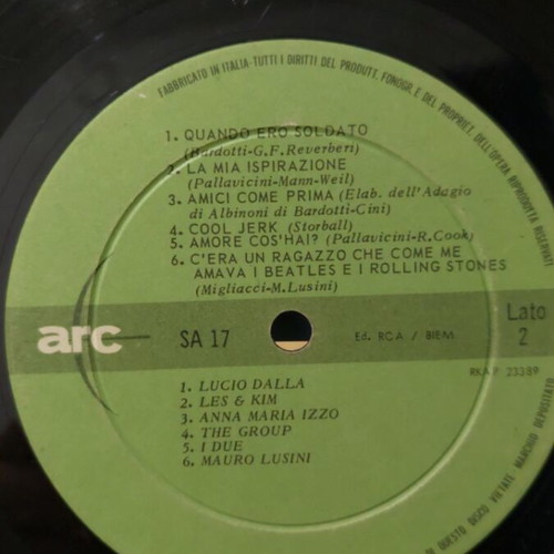 Vinyl record with Italian songs used