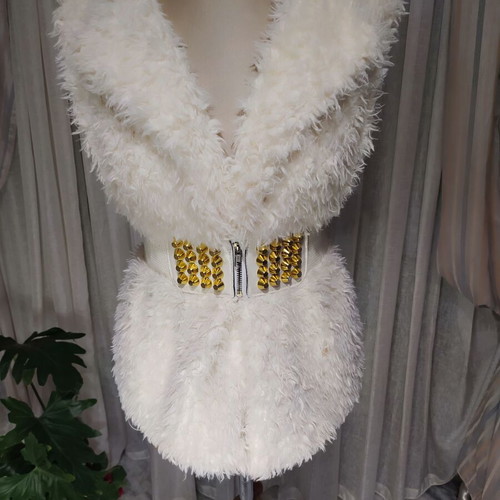 Fur women's vest like new with decorative studs belt white