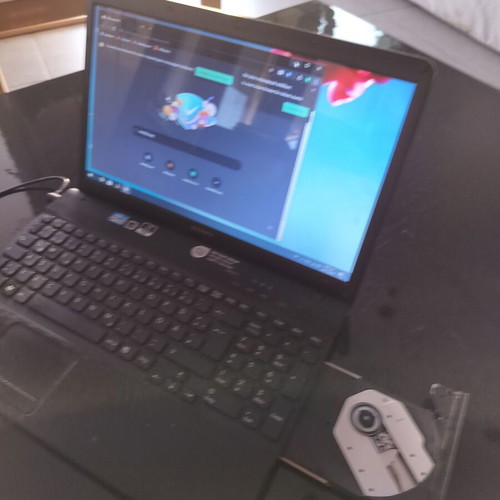 Sony VAIO 15.5" PCG 71811M laptop, Intel Core i3, 8GB RAM, 120GB SSD