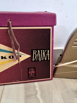 Προβολέας ταινιών και διαφανειών Diaskop Bajka vintage