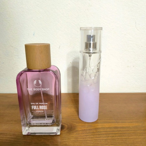 Perfume bottles used, set of 4 empty glass