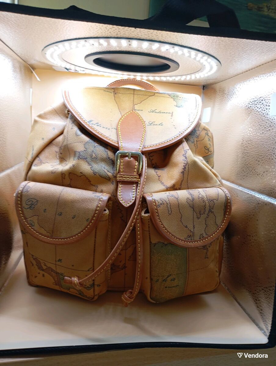 Alviero Martini 1a Classe back bag like… - € 180,00 - Vendora.cy display picture 1