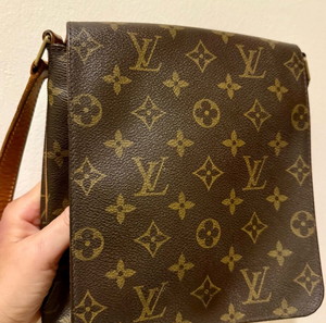 Louis Vuitton Monogram Canvas