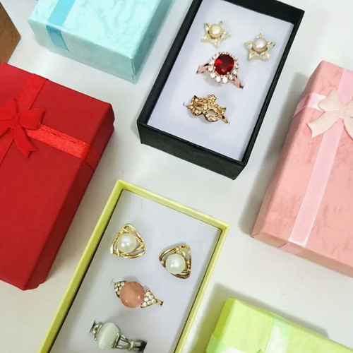 Blue gift box for jewelry new, size 8x5x2.7cm
