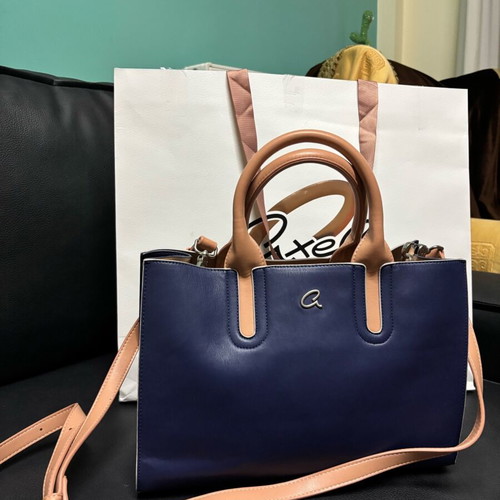 Axel limited edition crossbody handbag new, navy blue with nude details