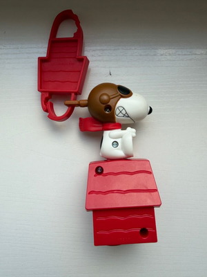 Фигура McDonald’s Happy Meal Snoopy Peanuts 2018 употребявана