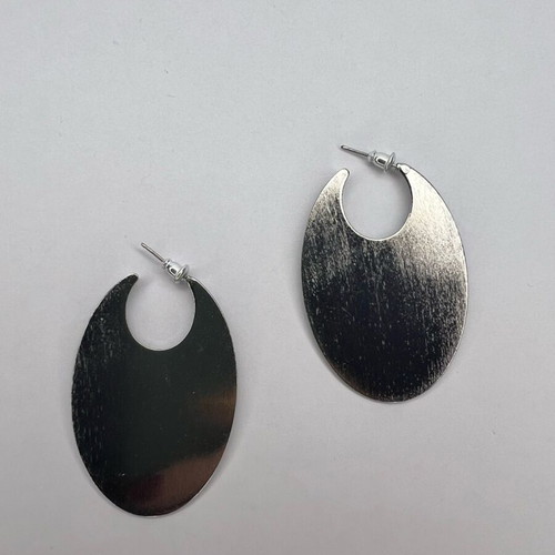Oval earrings new, silver