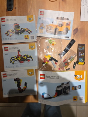 Lego Creator manuals lot with spare bricks, like new