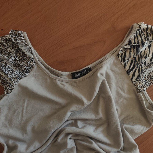 Bill Cost blouse used with animal print sleeves, beige, size M