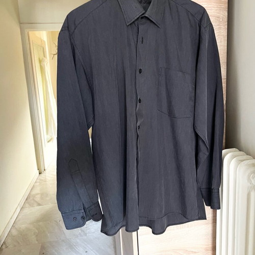 Men's dark gray shirt large like new