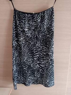 Γυναικεία φούστα με zebra print σαν καινούργιο, μέγεθος L