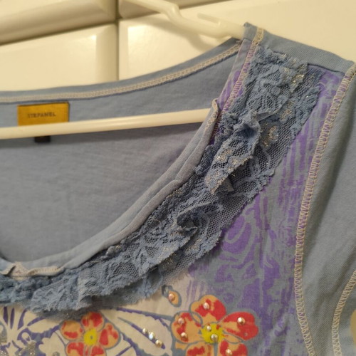 Stefanel small top like new, size S