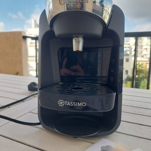 Bosh Tassimo Suny espresso machine used with reusable capsule and descaling tablets