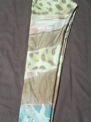 Women's leggings used, size small, multicolored