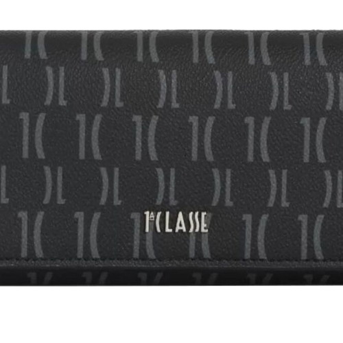 Alviero Martini 1a Classe wallet black like new