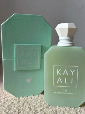 Kayali Yum Pistachio Gelato 33 EDP Intense 3ml gift set new with earrings