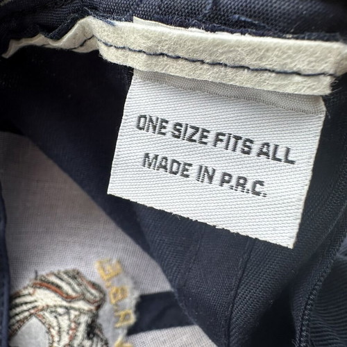 124 P.V.E. Hat like new, blue, one size