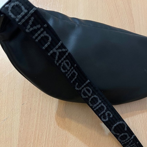 Calvin Klein Banana Bag like new, black