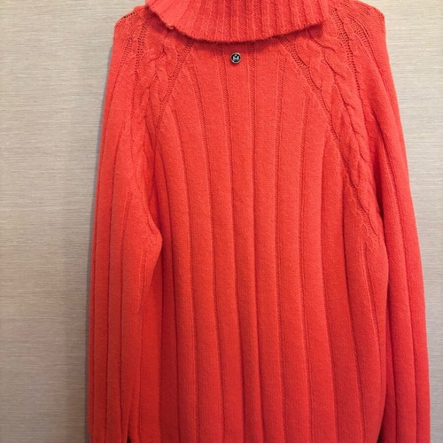 A.L.E. knitted turtleneck sweater like new, light orange, size L