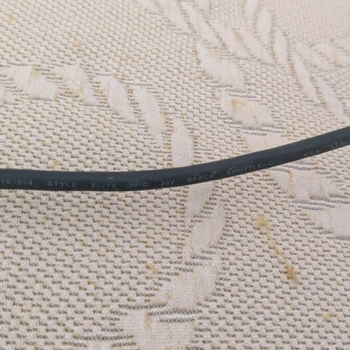VGA cable used, 1.8 meters with male connectors