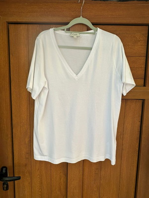 Oversized white COS t-shirt like new, size M-L, cotton