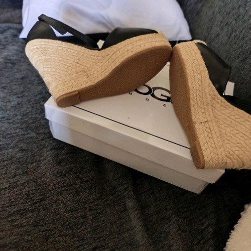GoGo Shoes platforms new, high 10 cm, black-beige, size 38