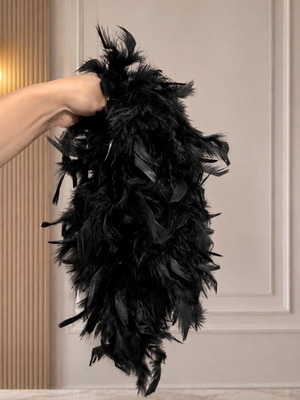 Feather Boa Garland black like new