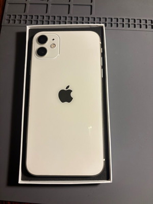 IPhone 11 ανακατασκευασμένο, 128GB, λευκό, με καλώδιο φόρτισης