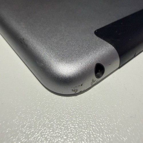 iPad 6th generation 128GB WiFi & 4G used with corner marks