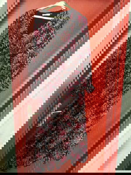 φόρεμα attrattivo