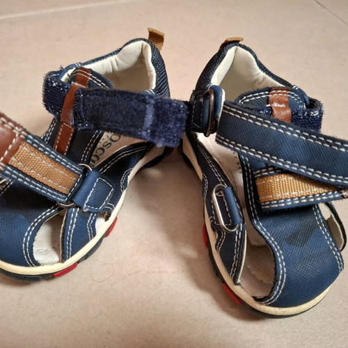 Oscal sandals used, size 20 for boys
