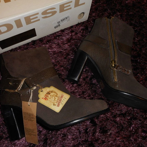Diesel brown heeled shoes new, size 38