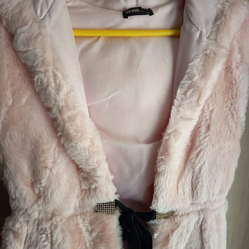 Be You women's pink soft fur vest like new size M/L