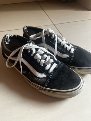 Vans sneakers, black and white, size 39